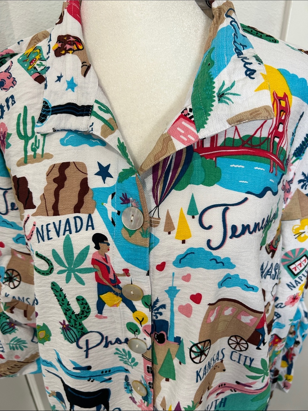 John Mark women’s Colorful USA State Map Button-Up Shirt - Picture 3 of 17
